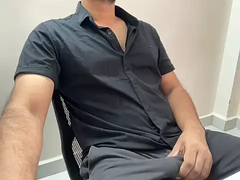 Snapshot of Arjun78877 chatting on October 5, 9:07 am Arjun78877 online show from October 5, 9:07 am