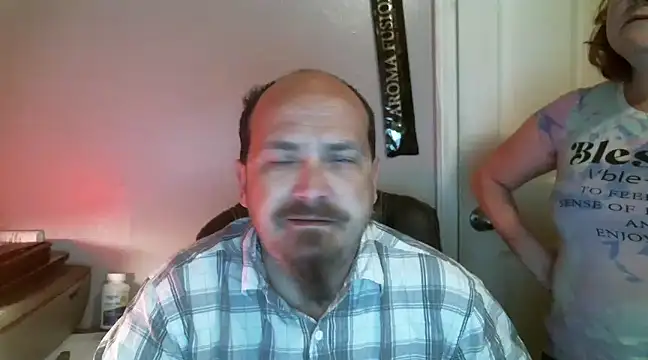 Snapshot of kong_smurfette chatting on December 6, 6:17 pm kong smurfette online show from December 6, 6:17 pm