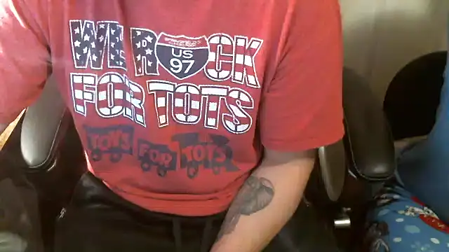 Snapshot of kong_smurfette chatting on December 14, 4:20 pm kong smurfette online show from December 14, 4:20 pm