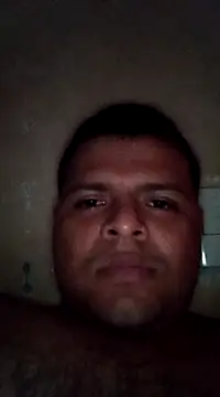 Snapshot of julio123tre chatting on February 25, 10:29 pm julio123tre online show from February 25, 10:29 pm