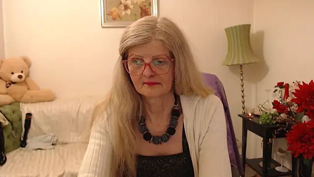 Snapshot of BlairFort chatting on February 17, 4:59 pm BlairFort online show from February 17, 4:59 pm