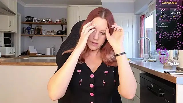 stripmequick online show from October 21, 11:44 am