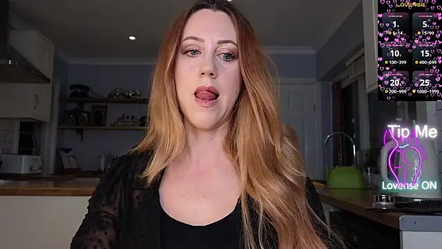 stripmequick online show from March 17, 8:01 pm