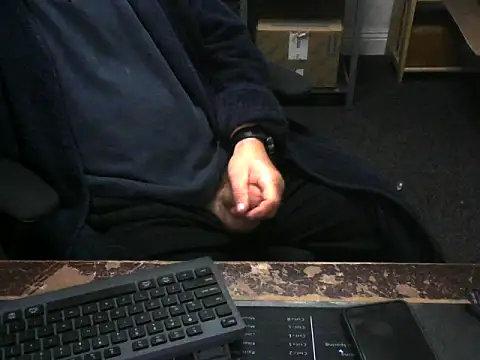 Snapshot of Ch3rry_lover chatting on October 26, 3:29 pm Ch3rry lover online show from October 26, 3:29 pm