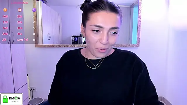 Snapshot of EricaVanderhill chatting on July 5, 9:55 pm EricaVanderhill online show from July 5, 9:55 pm
