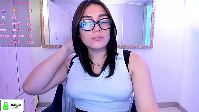 Snapshot of EricaVanderhill chatting on July 20, 7:49 pm EricaVanderhill online show from July 20, 7:49 pm