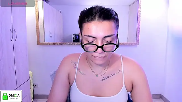 Snapshot of EricaVanderhill chatting on July 22, 9:39 pm EricaVanderhill online show from July 22, 9:39 pm