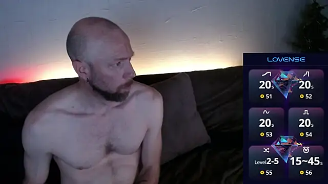 MaxRouger online show from November 14, 10:58 am