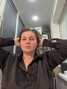 CandyShoopp online show from January 15, 4:11 pm