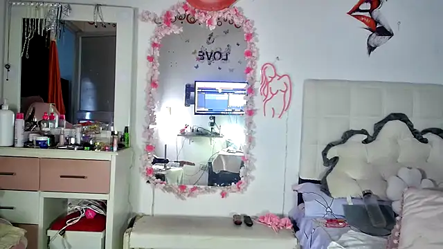 Snapshot of Dulce_Maria05 chatting on September 14, 10:09 pm Dulce Maria05 online show from September 14, 10:09 pm