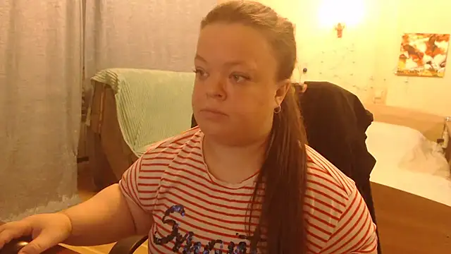 Janiffer MiMi online show from March 12, 5:49 pm