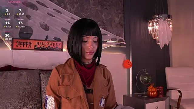 evamoretti online show from October 31, 1:06 am