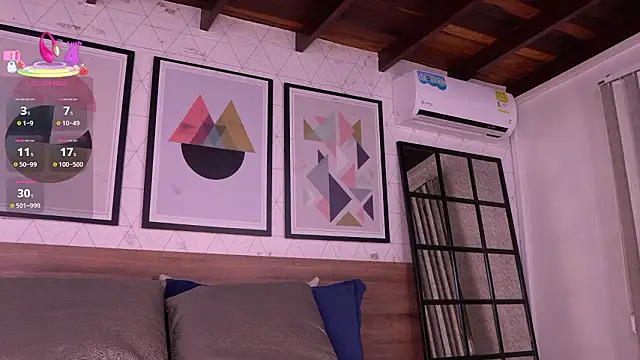 evamoretti online show from February 27, 4:29 pm