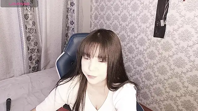 Snapshot of MissValday chatting on January 15, 5:56 am MissValday online show from January 15, 5:56 am