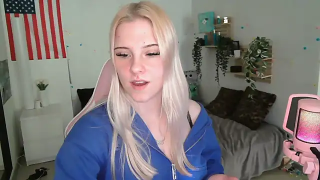 Blueeyezz0 online show from April 4, 10:35 am