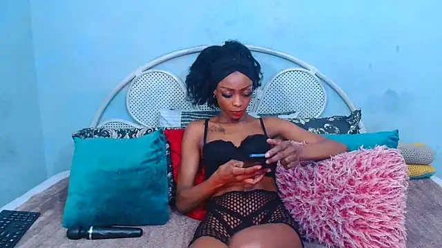 AvaOcean online show from April 9, 6:35 pm