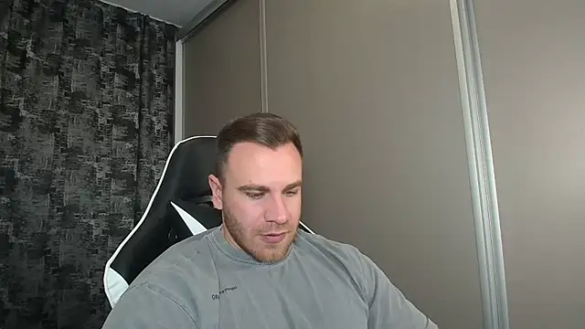 Thori92 online show from January 3, 6:03 pm