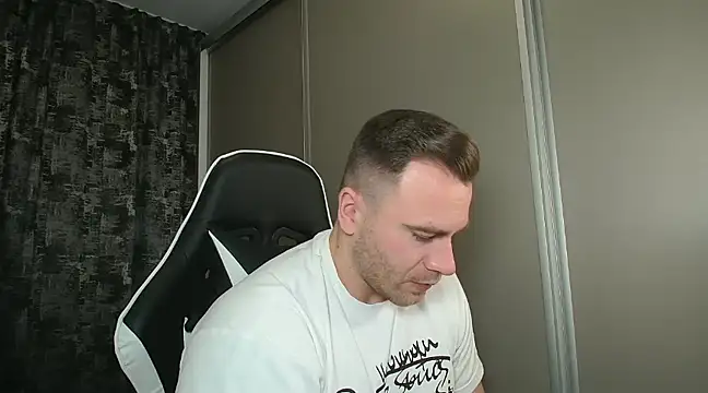 Thori92 online show from January 25, 3:41 pm