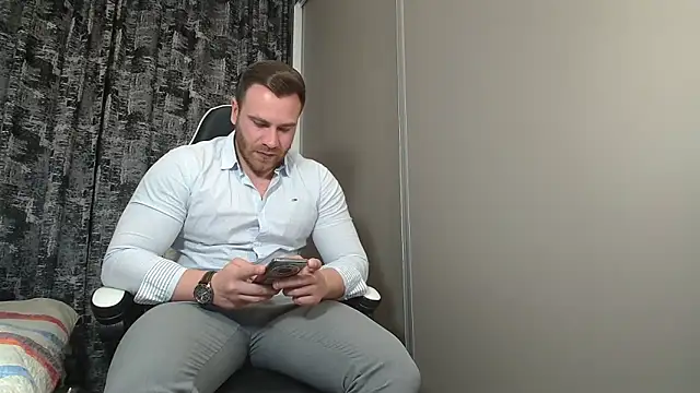 Thori92 online show from February 10, 6:03 pm