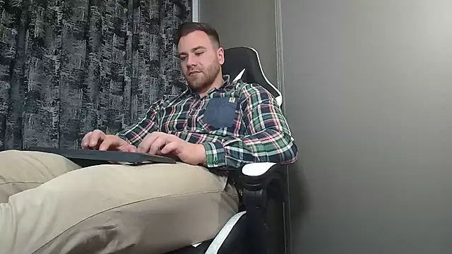 Thori92 online show from February 16, 6:43 pm