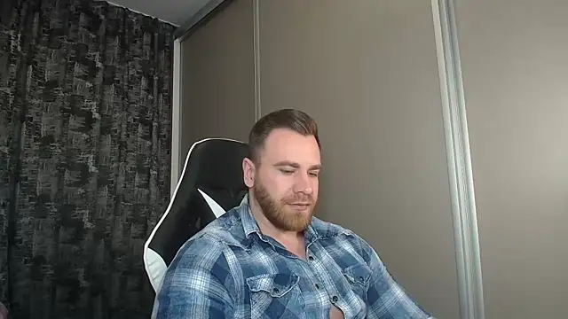 Thori92 online show from March 9, 6:54 pm