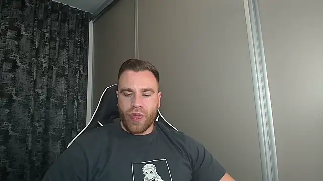 Thori92 online show from October 22, 5:45 pm