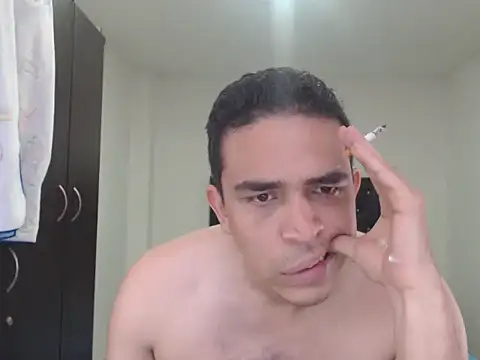 Snapshot of jeancarloscum12 chatting on January 12, 6:24 pm jeancarloscum12 online show from January 12, 6:24 pm