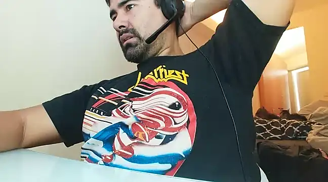 VonDoomdelToro online show from February 13, 6:27 pm