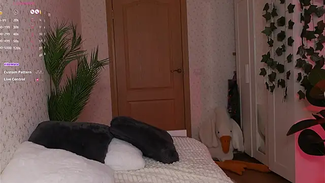 Snapshot of _aleksa_ chatting on December 12, 6:53 pm aleksa online show from December 12, 6:53 pm