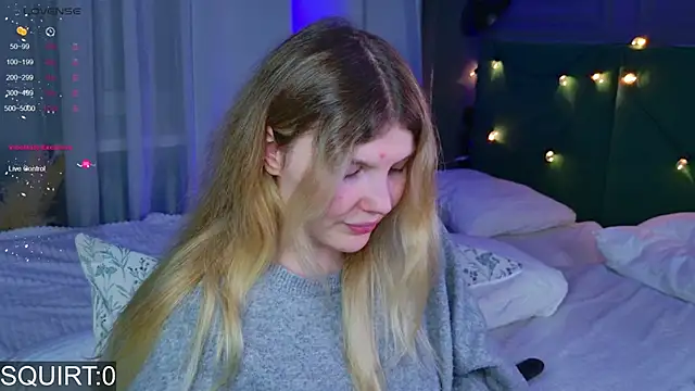 Snapshot of _aleksa_ chatting on November 28, 2:31 pm aleksa online show from November 28, 2:31 pm