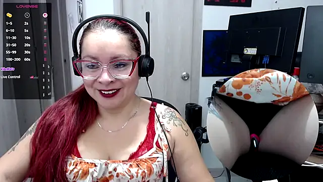 Snapshot of kyobiker chatting on November 30, 3:27 pm kyobiker online show from November 30, 3:27 pm