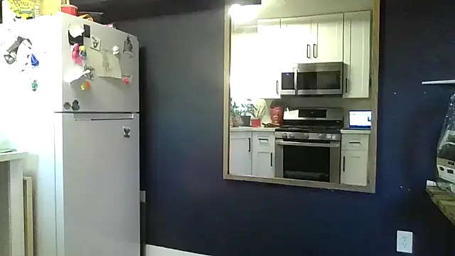 Snapshot of sunburnt602 chatting on February 9, 2:32 pm sunburnt602 online show from February 9, 2:32 pm