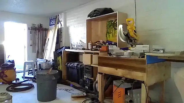 Snapshot of sunburnt602 chatting on March 1, 3:03 pm sunburnt602 online show from March 1, 3:03 pm