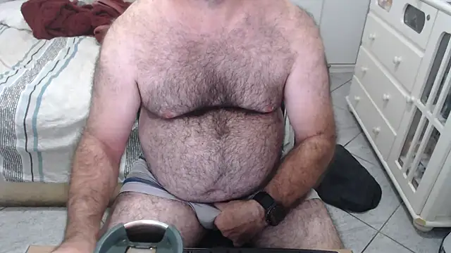 MysterBearMG online show from April 9, 3:28 am