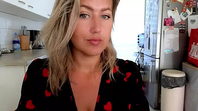 TessToy online show from May 27, 12:24 pm