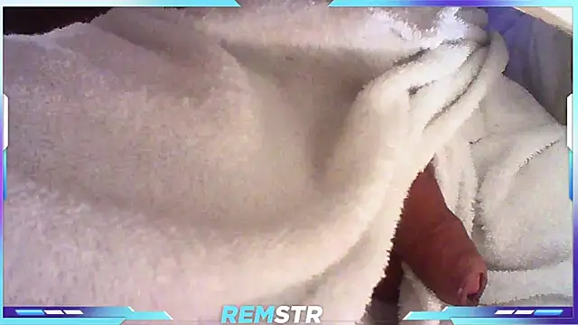 Snapshot of Remstr chatting on March 5, 10:10 pm Remstr online show from March 5, 10:10 pm