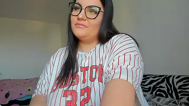 Snapshot of DaisiyWalker chatting on February 21, 9:13 am DaisiyWalker online show from February 21, 9:13 am