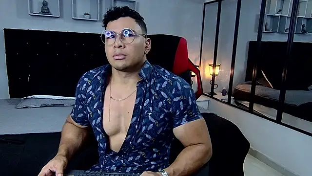 tyler hank01 online show from February 5, 1:47 am