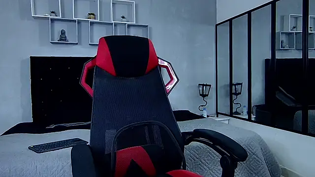 tyler hank01 online show from March 13, 8:43 pm