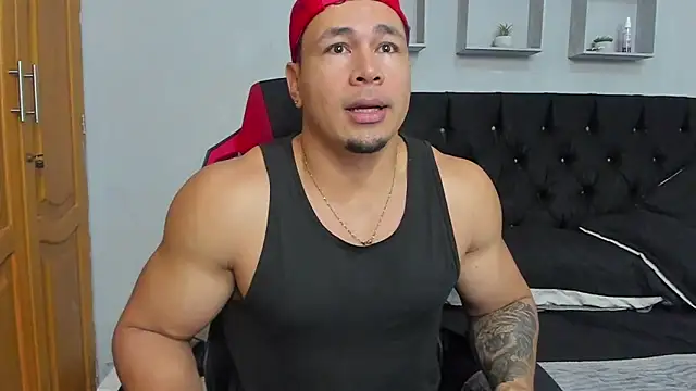 tyler hank01 online show from July 4, 9:37 am