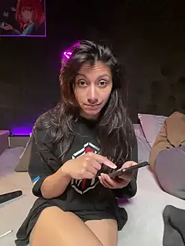 Kiscsillagg online show from April 5, 6:16 pm