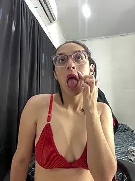 Snapshot of Ninnfa chatting on January 9, 3:12 pm Ninnfa online show from January 9, 3:12 pm