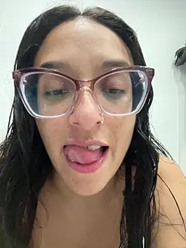 Snapshot of Ninnfa chatting on March 14, 3:59 am Ninnfa online show from March 14, 3:59 am