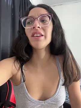 Snapshot of Ninnfa chatting on March 17, 2:01 pm Ninnfa online show from March 17, 2:01 pm