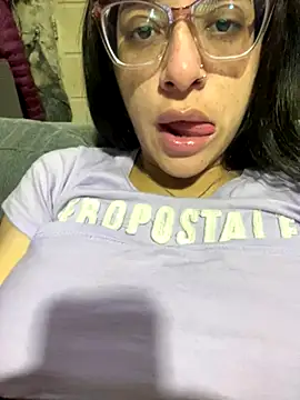 Snapshot of Ninnfa chatting on September 28, 4:07 am Ninnfa online show from September 28, 4:07 am