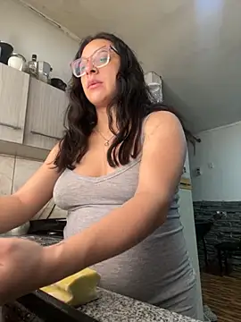 Snapshot of Ninnfa chatting on September 30, 2:00 pm Ninnfa online show from September 30, 2:00 pm