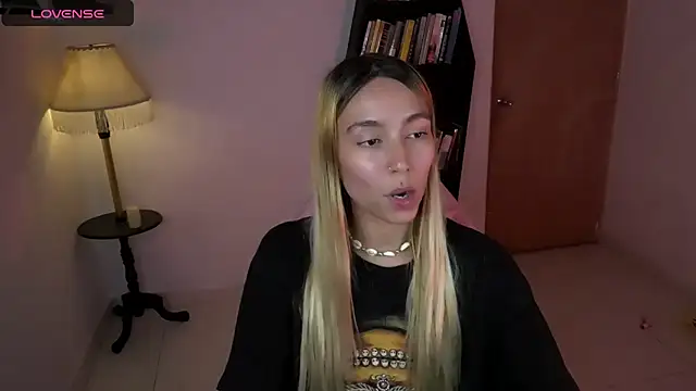 Saucy Jenn online show from January 15, 3:33 am