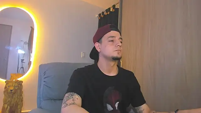 alejandro calderon1 online show from January 21, 6:33 am