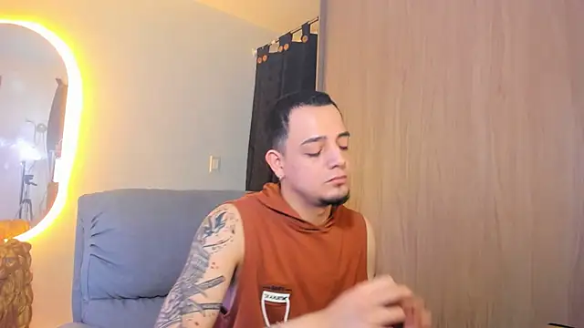 alejandro calderon1 online show from February 10, 4:30 am