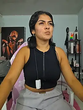 Hannah-grace online show from November 10, 1:21 pm